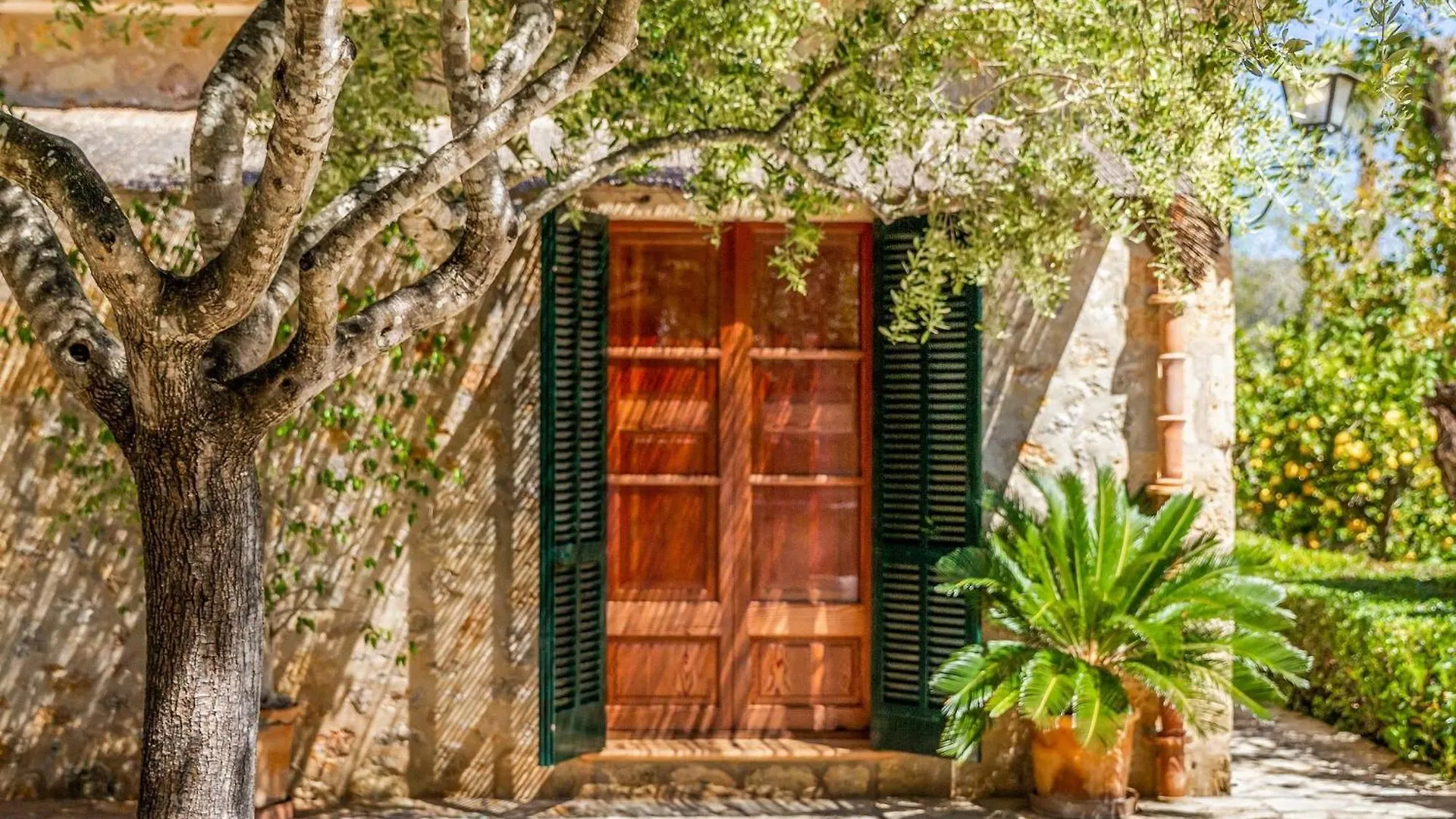 Traditional Pollensa Villa 3 Bedrooms Villa Rellafonta Mountain Views Short Drive To Town Beach  Pollenca