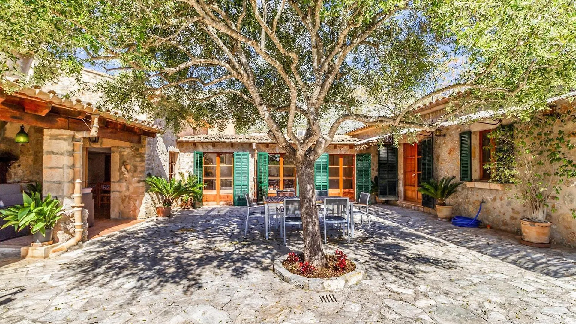 Traditional Pollensa Villa 3 Bedrooms Villa Rellafonta Mountain Views Short Drive To Town Beach 0*, Pollenca Spain